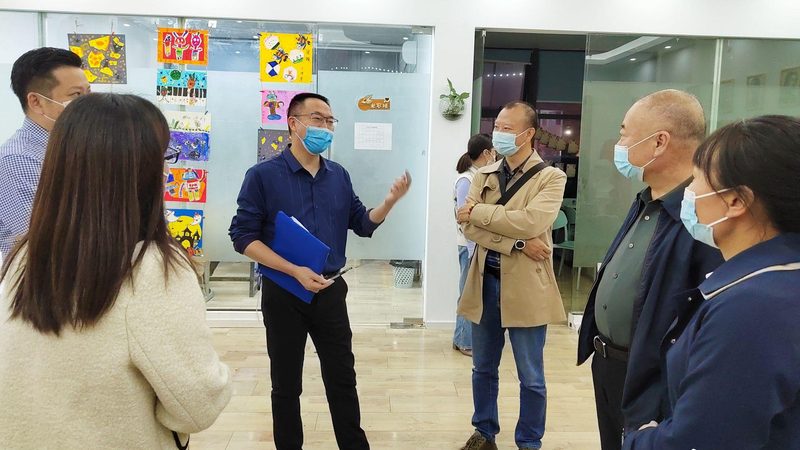 叉车考试倒库技巧注意事项：轻松掌握，安全无忧