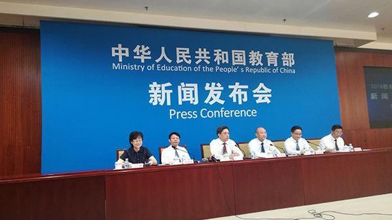 成人高考加分材料主要包括以下几类：